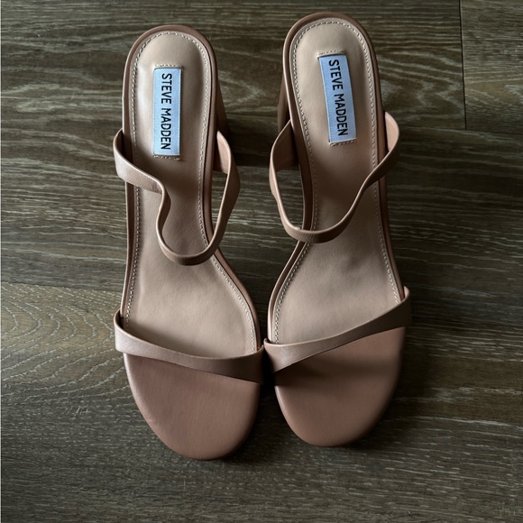 Steve Madden Bridgette Block Heel Sandals - Picture 3 of 4